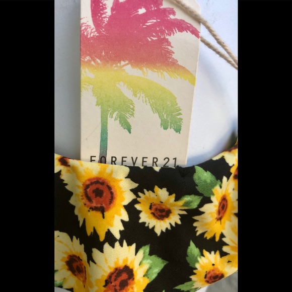 NWT forever 21 sunflower 🌻 bikini bottom - Picture 3 of 3